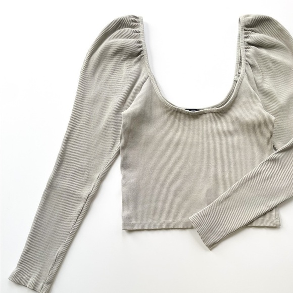 Zara Sage Crop Top - Picture 6 of 9